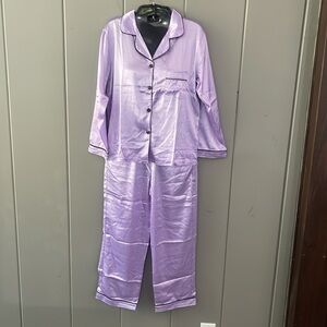 Schbbbta Satin Purple Lavender Pajamas Set Top & Bottom size XS